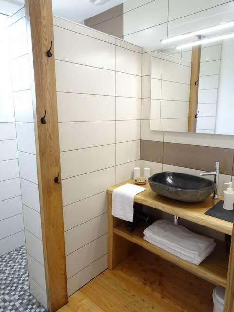 Terre Et Eau Les Chambres D'Hotes B&B Sevremont La Flocelliere Bagian luar foto